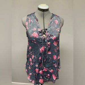 Kismet Ladies Small Sleeveless Blouse